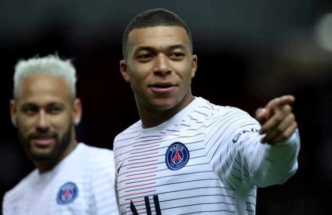 九州官方网站-关于冰岛队主力射手因伤遗憾离场的信息